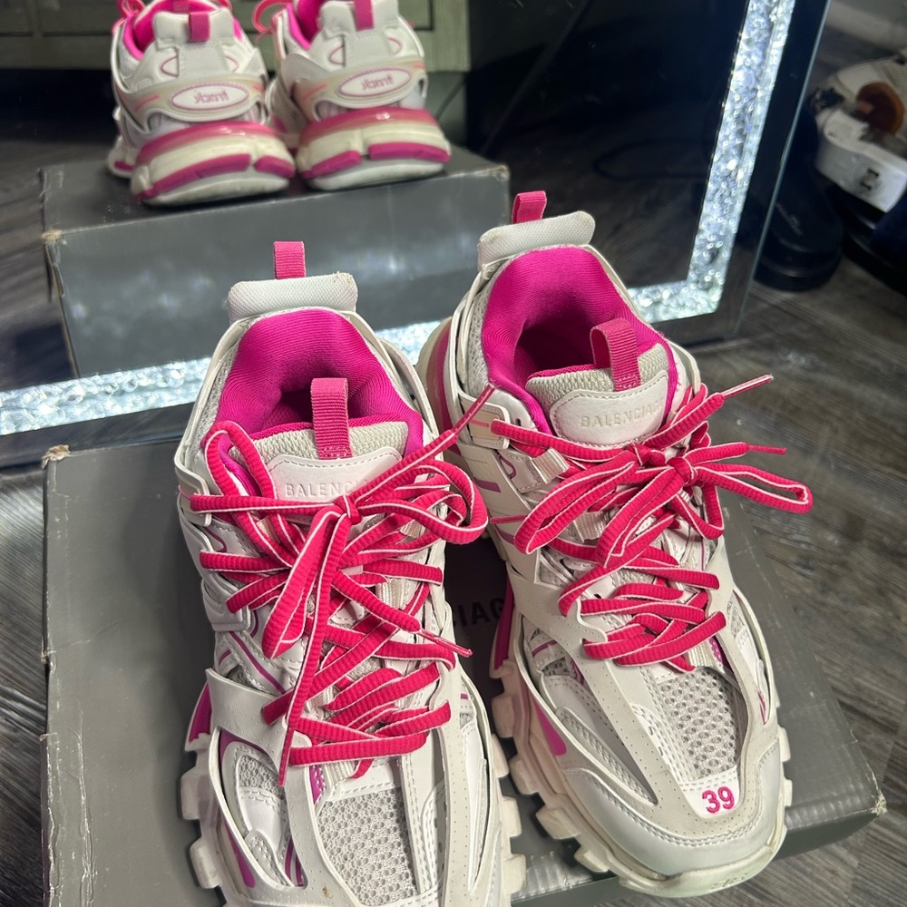 Balenciaga Pink and White Sneakers - Picture 3 of 3
